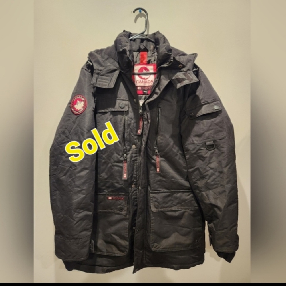 Canada Weather Gear jacket men medium POLYESTER 100% Lining Hood Faux Fur Trim M